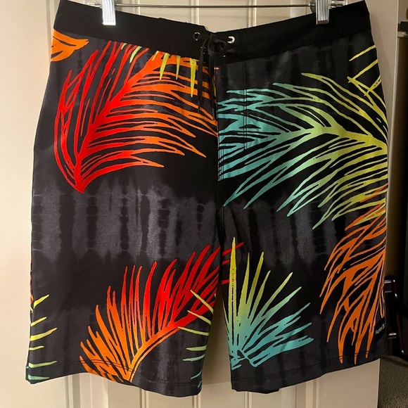 Hurley Other - Hurley Redondo Men's Boardshorts
Swimsuit Black Multi Floral, size 34
